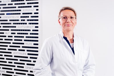 Rückenspezialistin Dr. Christine Seemann Klinik Lilienthal